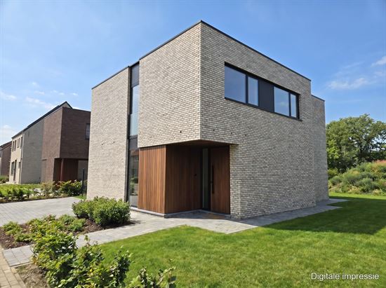 Rustig gelegen nieuwbouw woning, 4 slks op 5a40ca