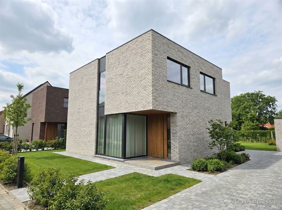 Rustig gelegen nieuwbouw woning, 4 slks op 5a40ca