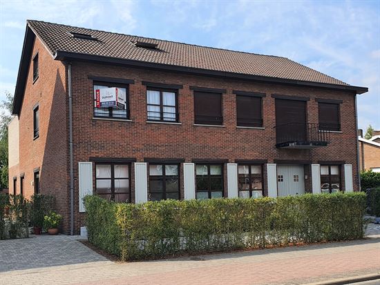 Leuk appartement 75m² met 1 slaapkamer en autostaanplaats - Centrum Heultje