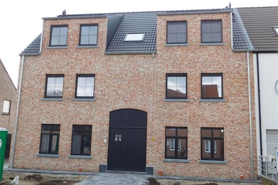 Prachtig nieuwbouw app, 85m², 2 slks met zonneterras 19m². Incl carport en fietsenberging.