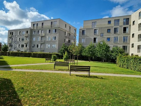 Zeer recent appartement gelegen te centrum Lier, top locatie met groene omkadering.