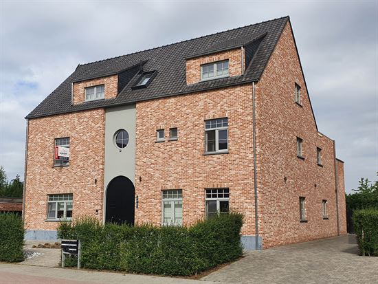 Ruim Appartement 2 Slpk met Groot Terras 20m² + Garagebox