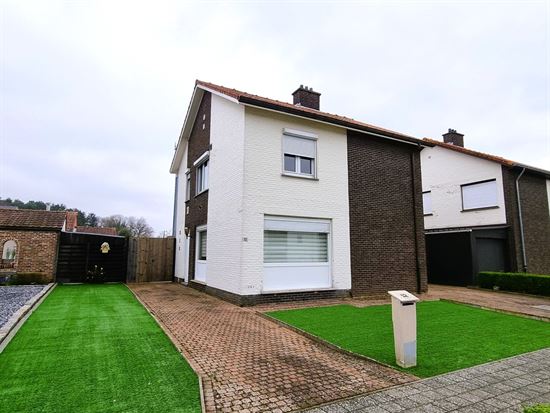 Rustig gelegen woning, 3 slks, nieuwe badkamer, garage en tuin