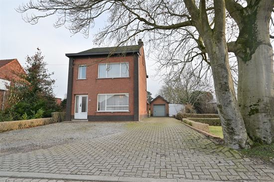 Te renoveren open bebouwing op ruim perceel in landelijke omgeving + mogelijkheid tot aankoop aanpalend stuk landbouwgrond