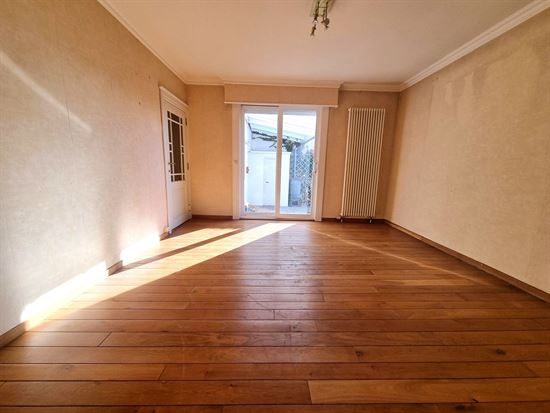 Centraal gelegen woning te Sint-Katelijne-Waver, instapklaar met 2 slaapkamers en leuk terras achteraan