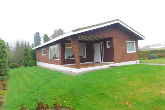 Gelijkvloerse woning, 3 slks, gelegen temidden van groen en in centrum Heist op 19a53ca.