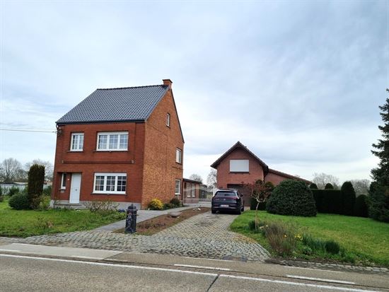 Landelijk gelegen woning met mooi groen verzicht over de weilanden.