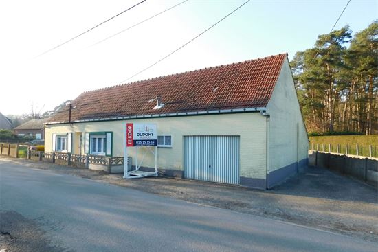 Hoeve gelegen op grens Schriek, Tremelo en Keerbergen. Mooie bosrijke omgeving. 8a50ca.