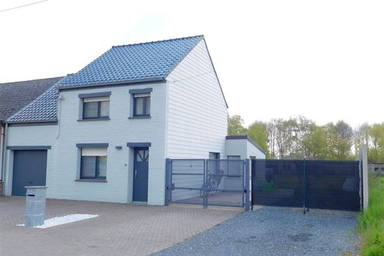Zeer rustige woning, 3 slks op 9 are. TOP LIGGING en vernieuwde woning.