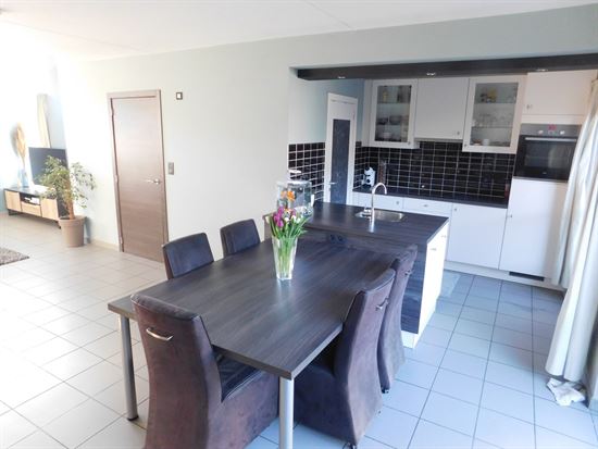 Instapklare woning met 4 slks en ruime zolderberging
