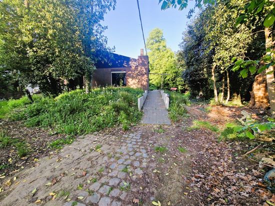 Zeer rustig gelegen woning te Putte op 71a99ca, renovatie eigendom.