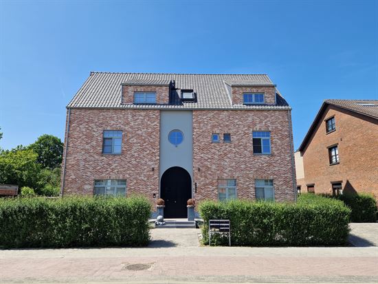 Ruim Appartement 2 Slpk met Groot Terras 18m² + Garagebox