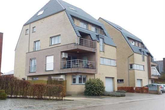 Zeer ruim app, 125m² met terras, 2 slks, lift, parking en fietsenberging