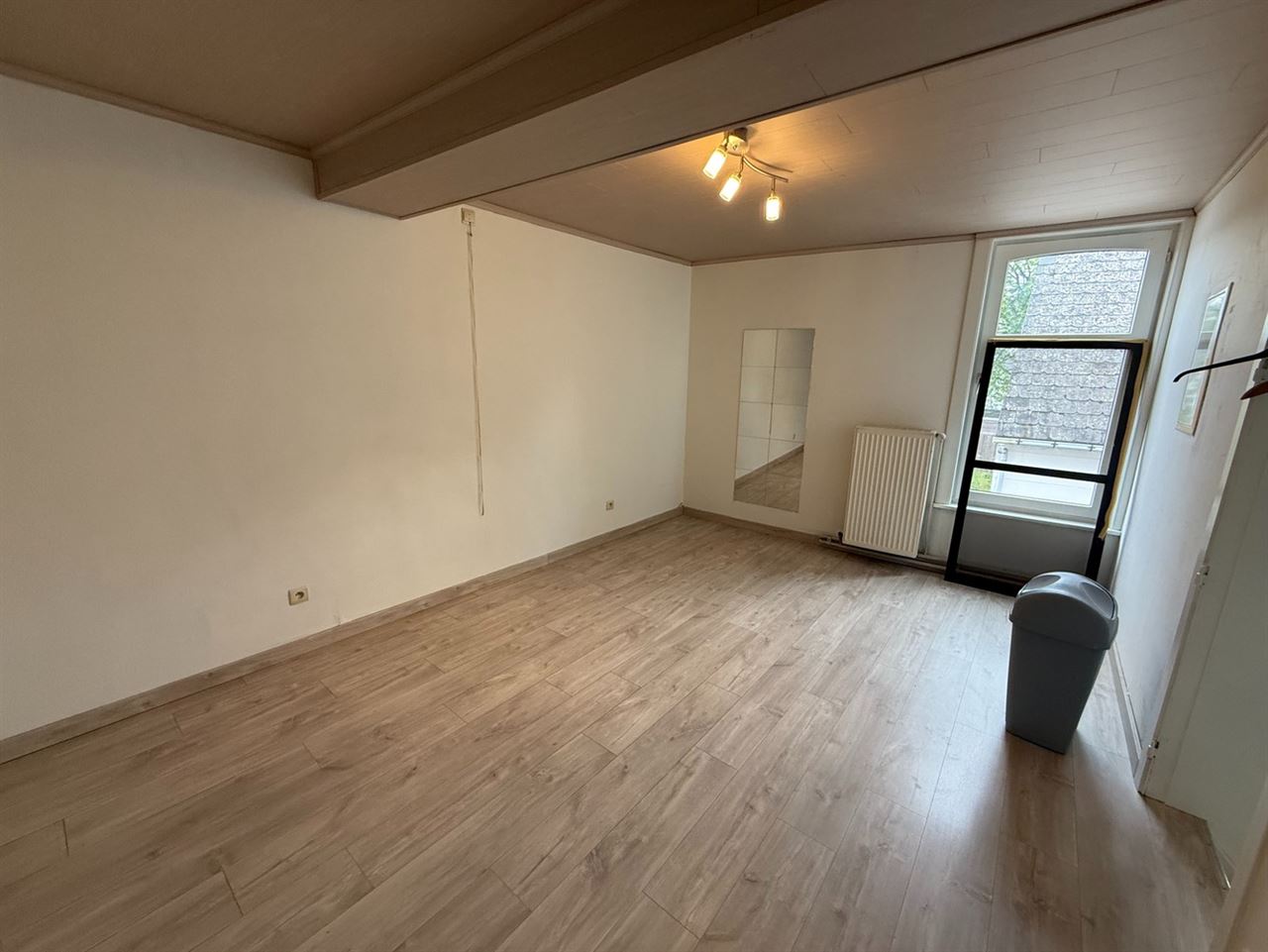 Appartement van 78 vierkante meter met 1 slaapkamer.