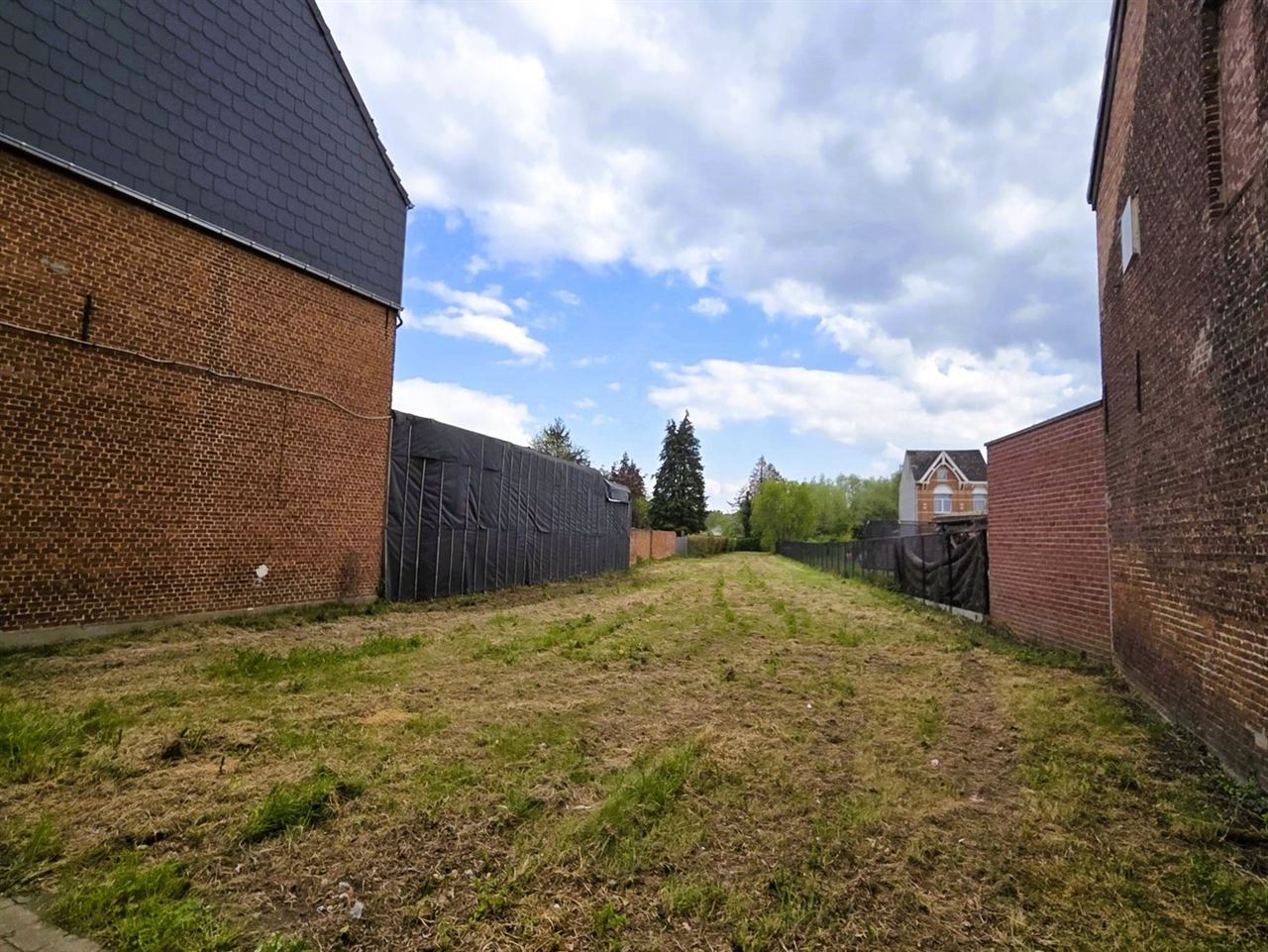 Bouwgrond voor éénsgezinswoning of projectgrond voor meergezinswoning