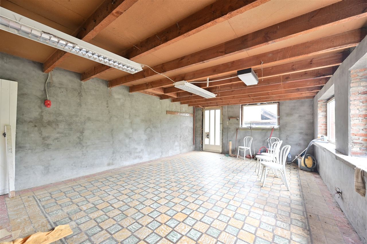 Te renoveren hoeve op rustige locatie