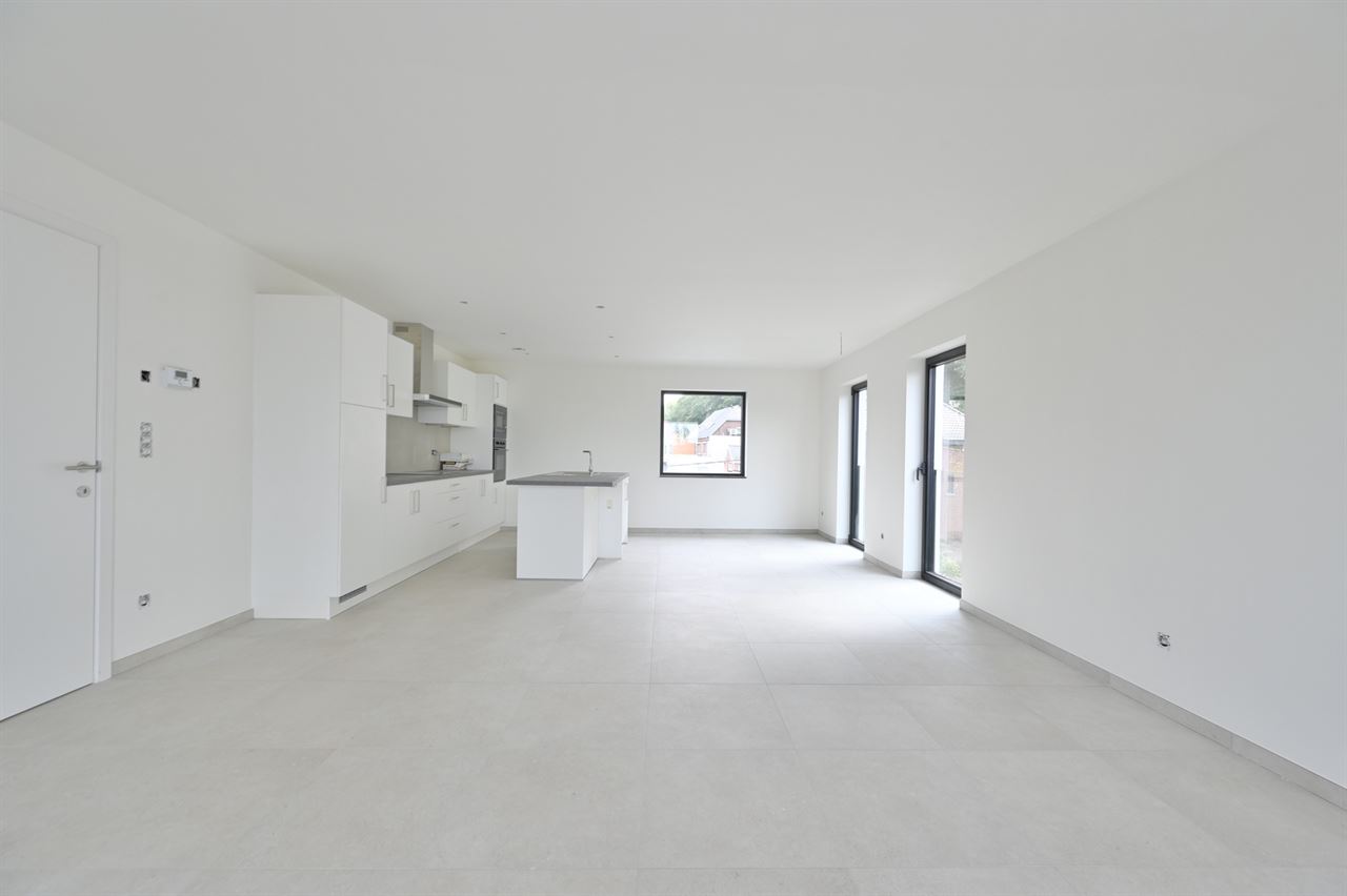 Instapklaar nieuwbouwappartement in het groene Wezemaal