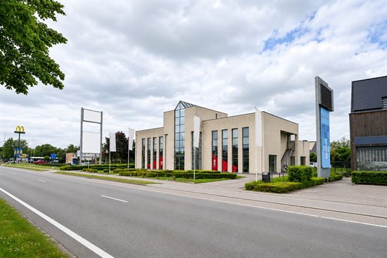 Uitstekend Gelegen Handelspand van 465m² in Geel