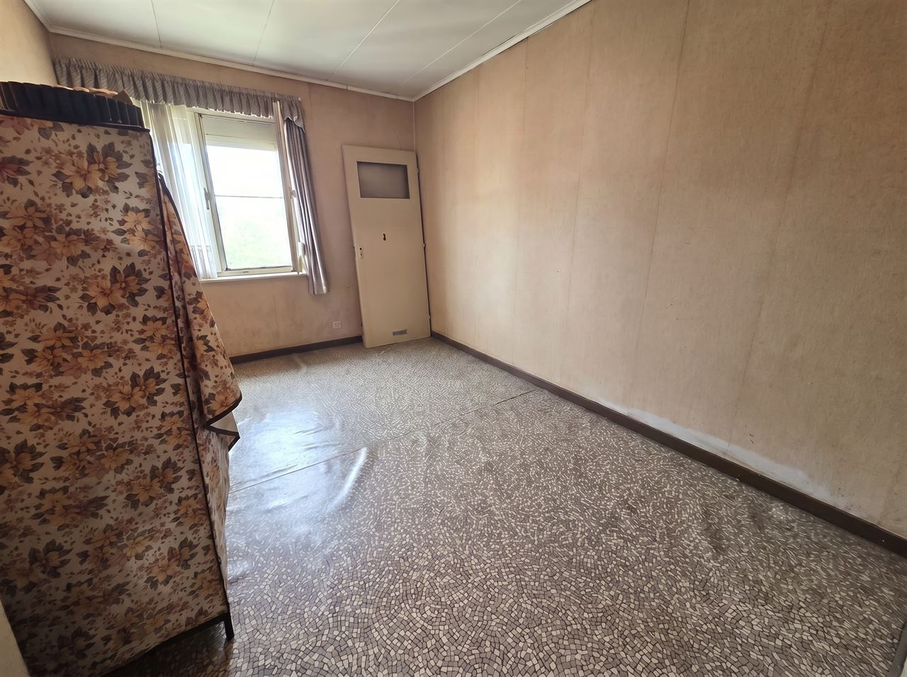 Zeer rustig gelegen woning met 3 slpk op een mooi perceel nabij de dorpskern van Hulshout
