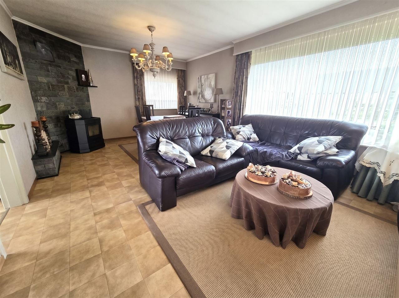 Zeer rustig gelegen woning met 3 slpk op een mooi perceel nabij de dorpskern van Hulshout