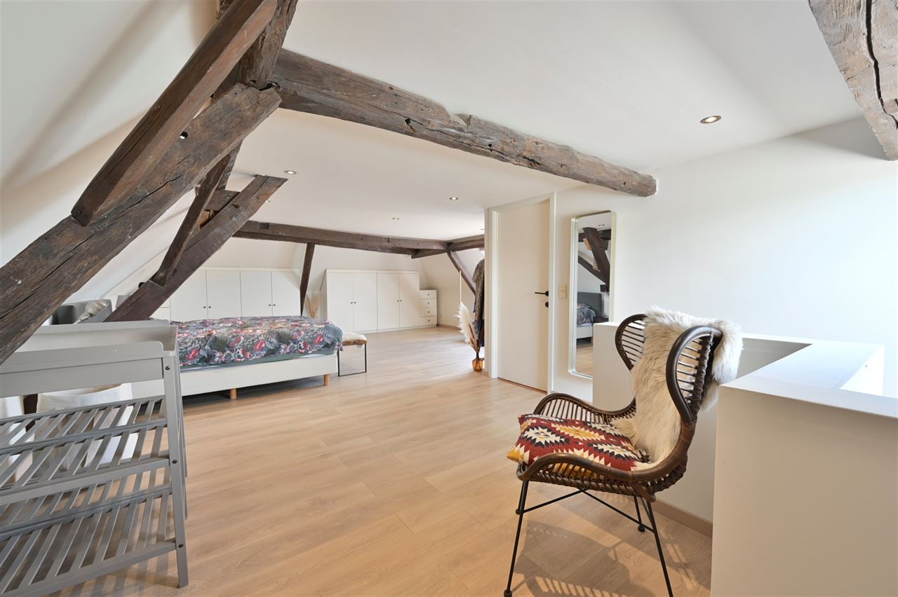 Charmante herenwoning met 4 slks en een ruime zolder