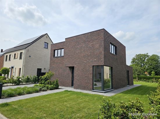 Rustig gelegen nieuwbouw woning, 4 slks op 5a39ca