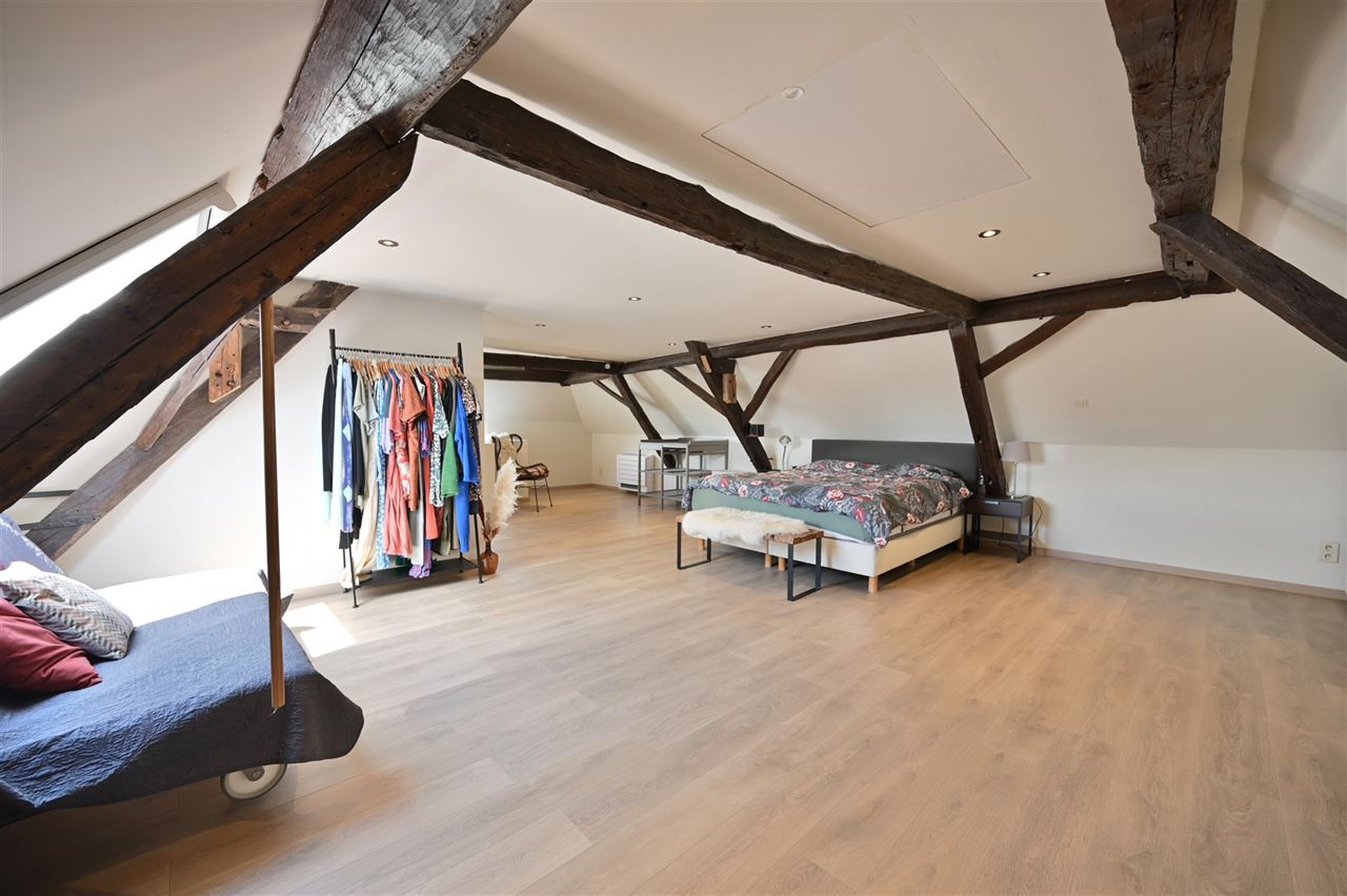 Charmante herenwoning met 4 slks en een ruime zolder