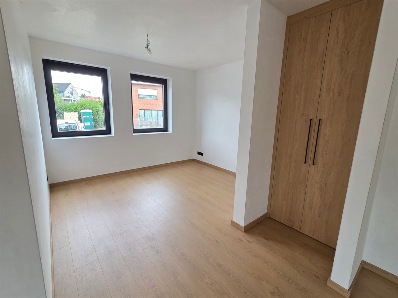 Prachtige, energiezuinige nieuwbouw woning te Keerbergen, gelegen vlakbij het centrum, winkels, scholen en openbaar vervoer.