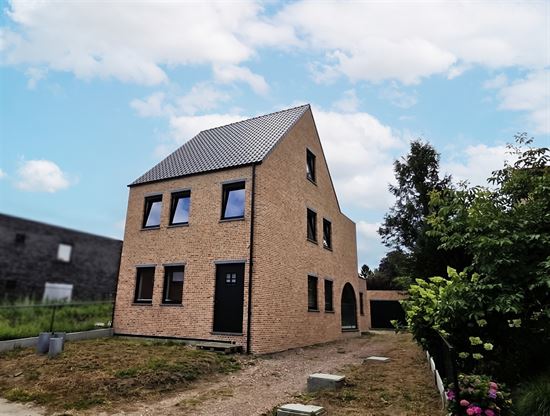 Prachtige, energiezuinige nieuwbouw woning te Keerbergen, gelegen vlakbij het centrum, winkels, scholen en openbaar vervoer.