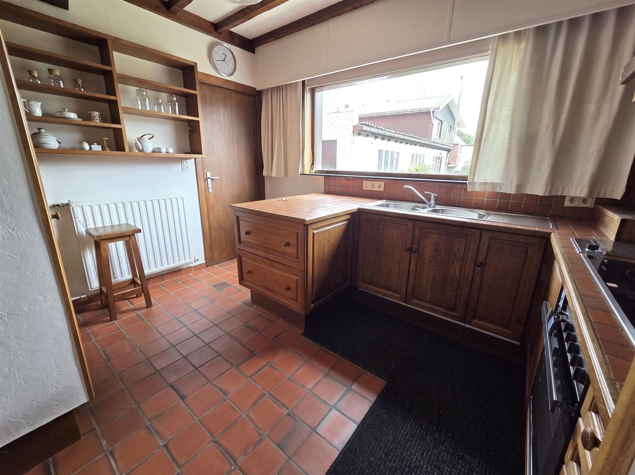 Instapklare, zeer goed onderhouden woning met 3 slks, in rustige straat