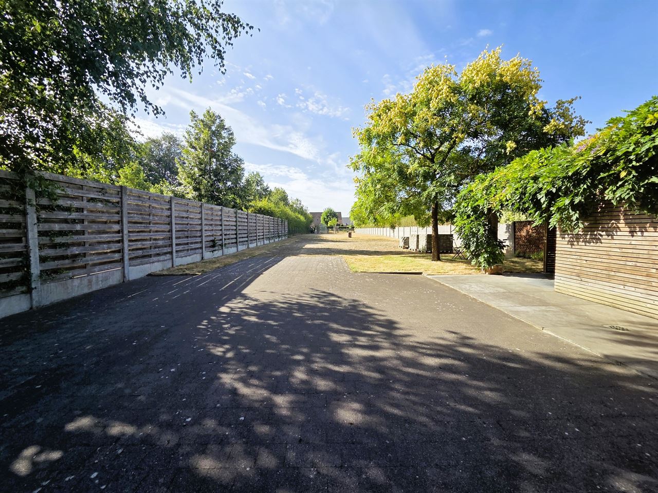 Charmante instapklare woning met zuidgerichte tuin op 1060 m²