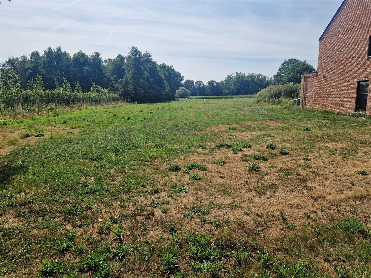 Uitstekend gelegen bouwgrond voor open bebouwing van 872 m²