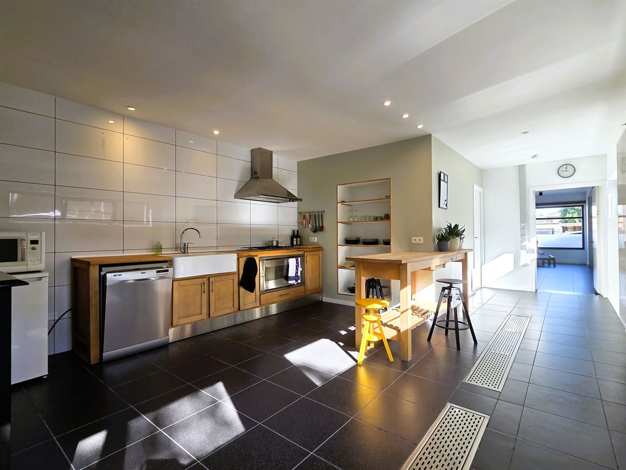 Charmante instapklare woning met zuidgerichte tuin op 1060 m²