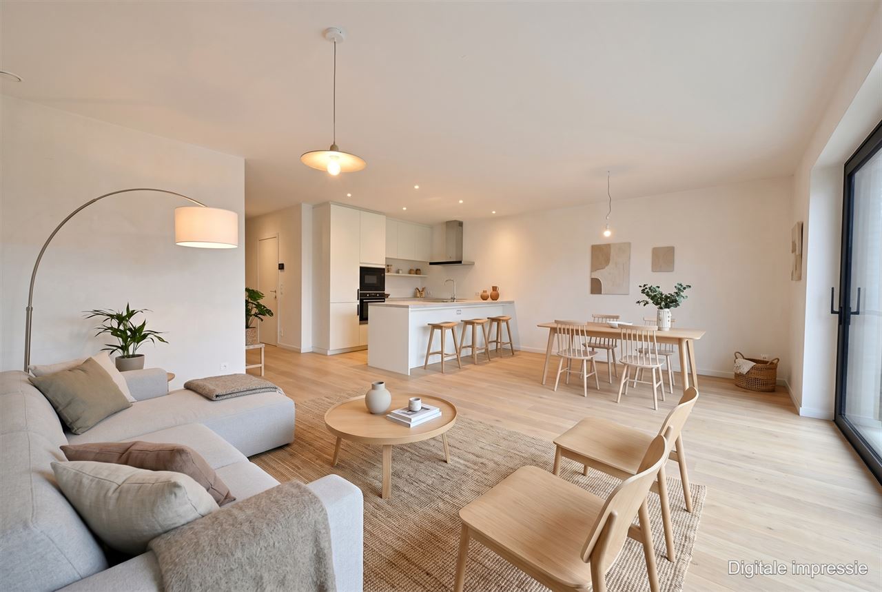 Moderne nieuwbouwwoning met 4 slpk en zonnige tuin