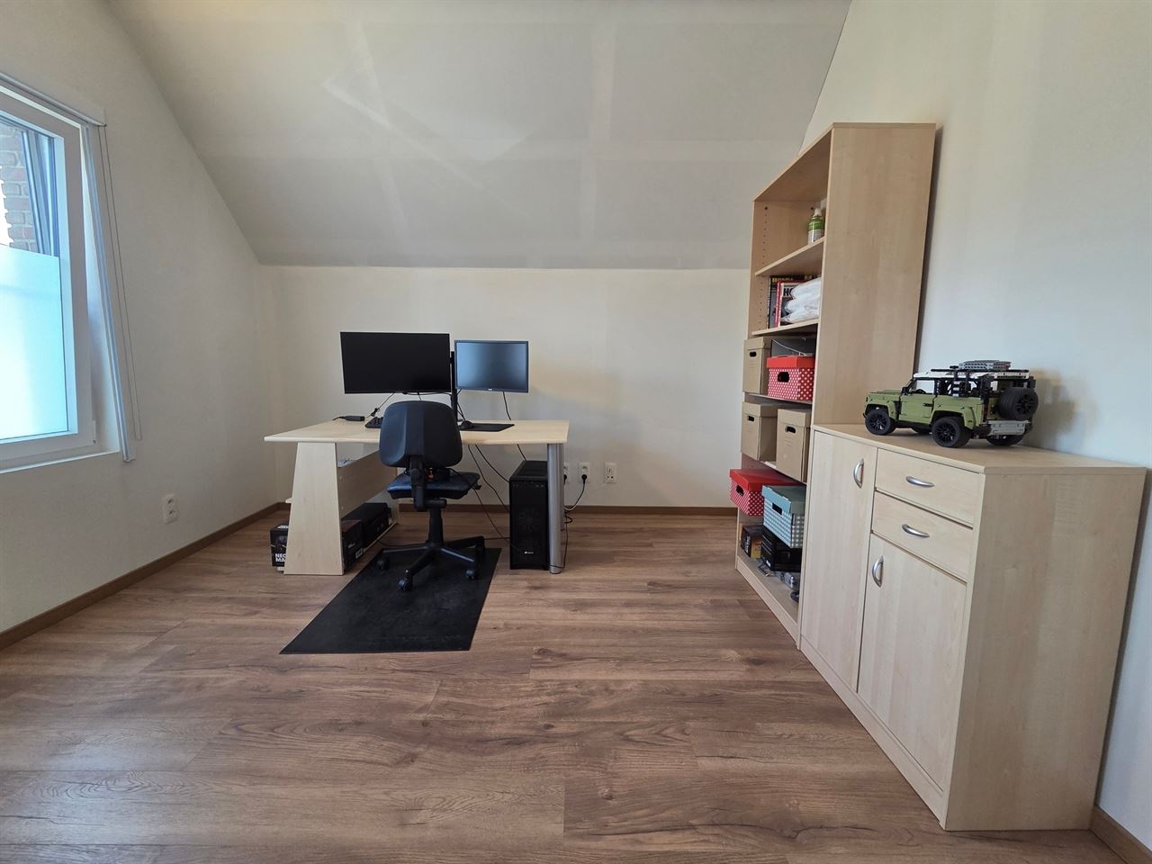 Instapklare woning, 2 slks met zonnige tuin en carport nabij centrum Heist
