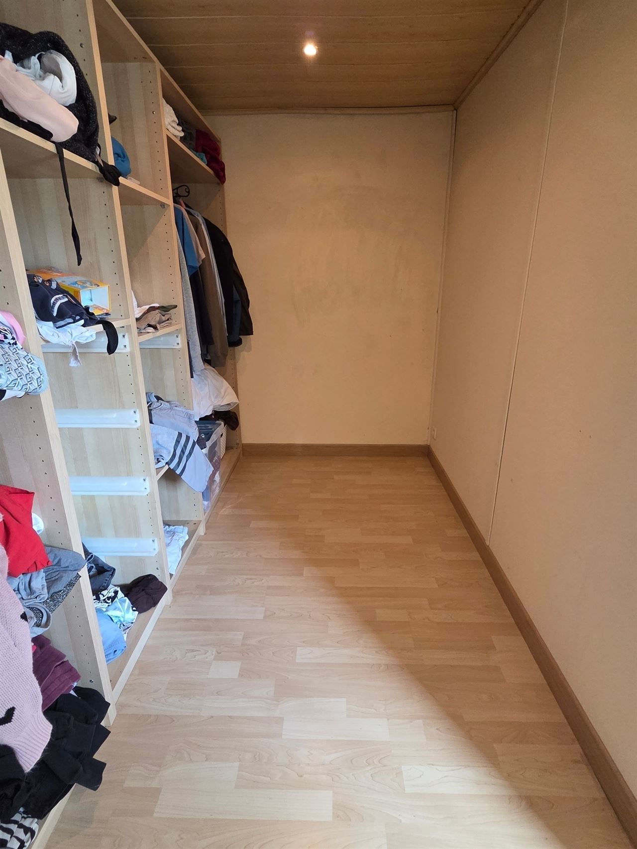 Rustig gelegen woning met 3 à 4 slaapkamers op ruim perceel in Heist-Goor