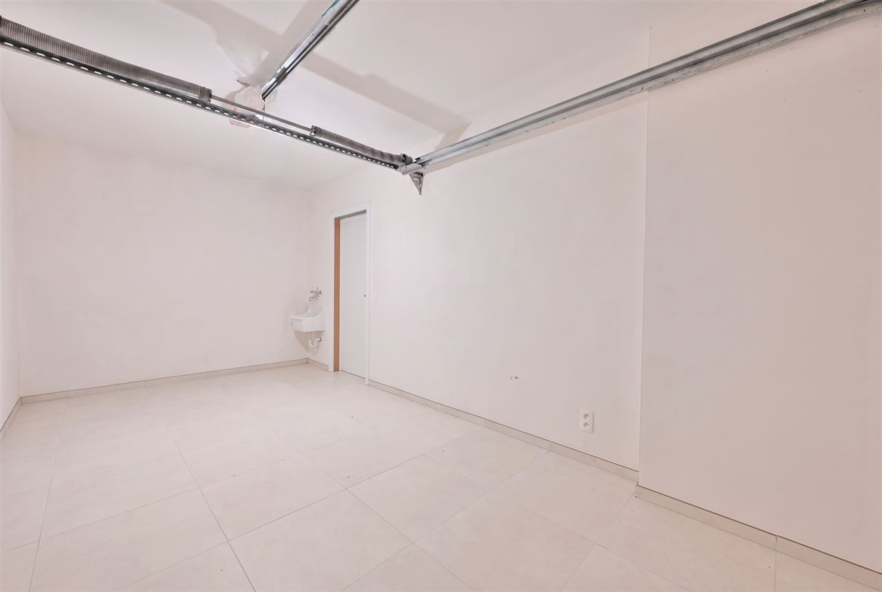 Moderne nieuwbouwwoning met 4 slpk en zonnige tuin