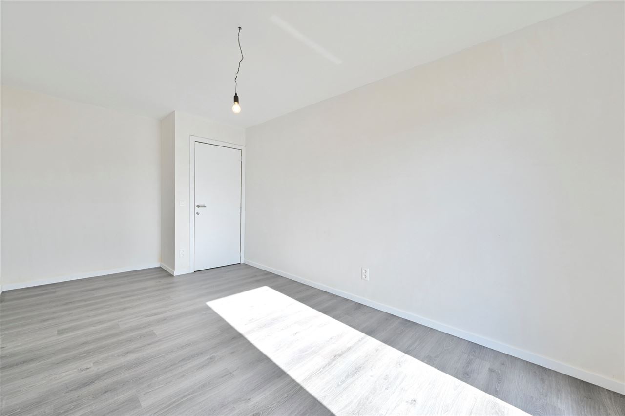 Moderne nieuwbouwwoning met 4 slpk en zonnige tuin