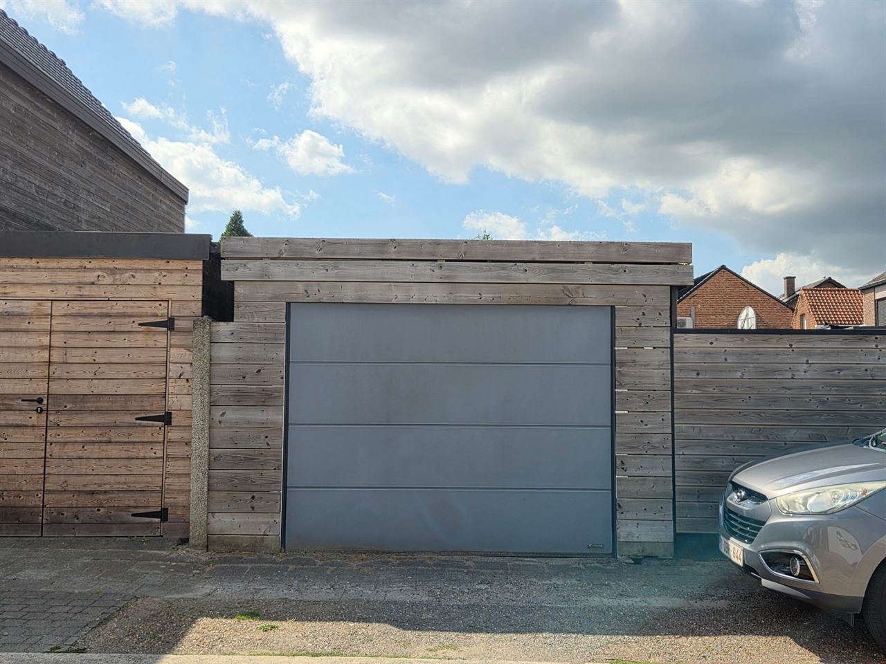 Instapklare woning, 2 slks met zonnige tuin en carport nabij centrum Heist