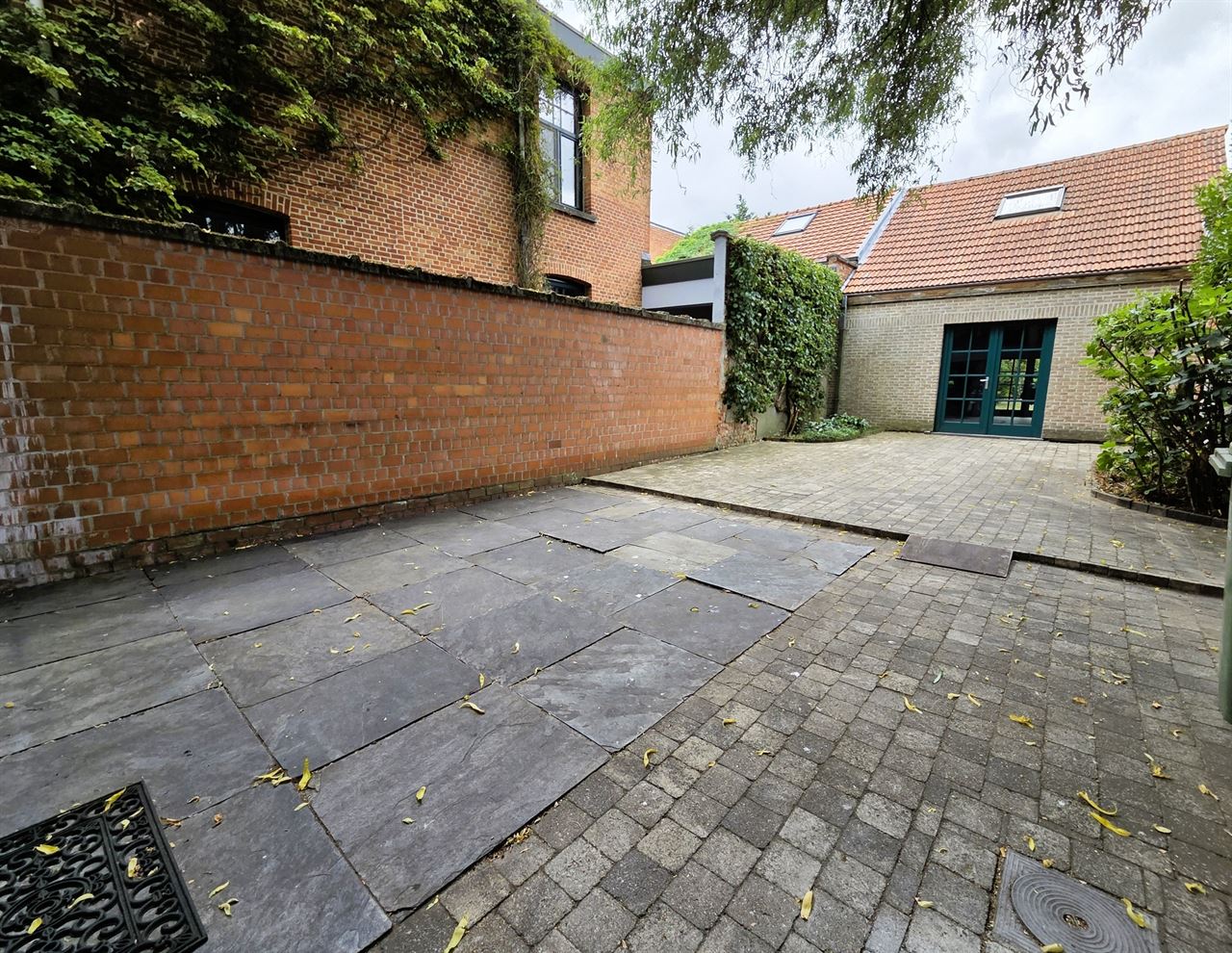 Ruime veelzijdige woning, 4 slpk met groot bijgebouw aan de Bist
