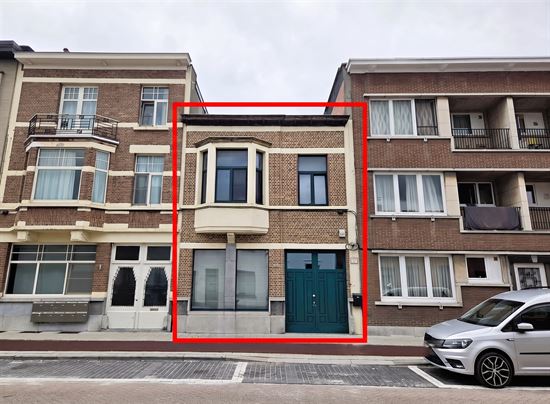 Ruime veelzijdige woning, 4 slpk met groot bijgebouw aan de Bist