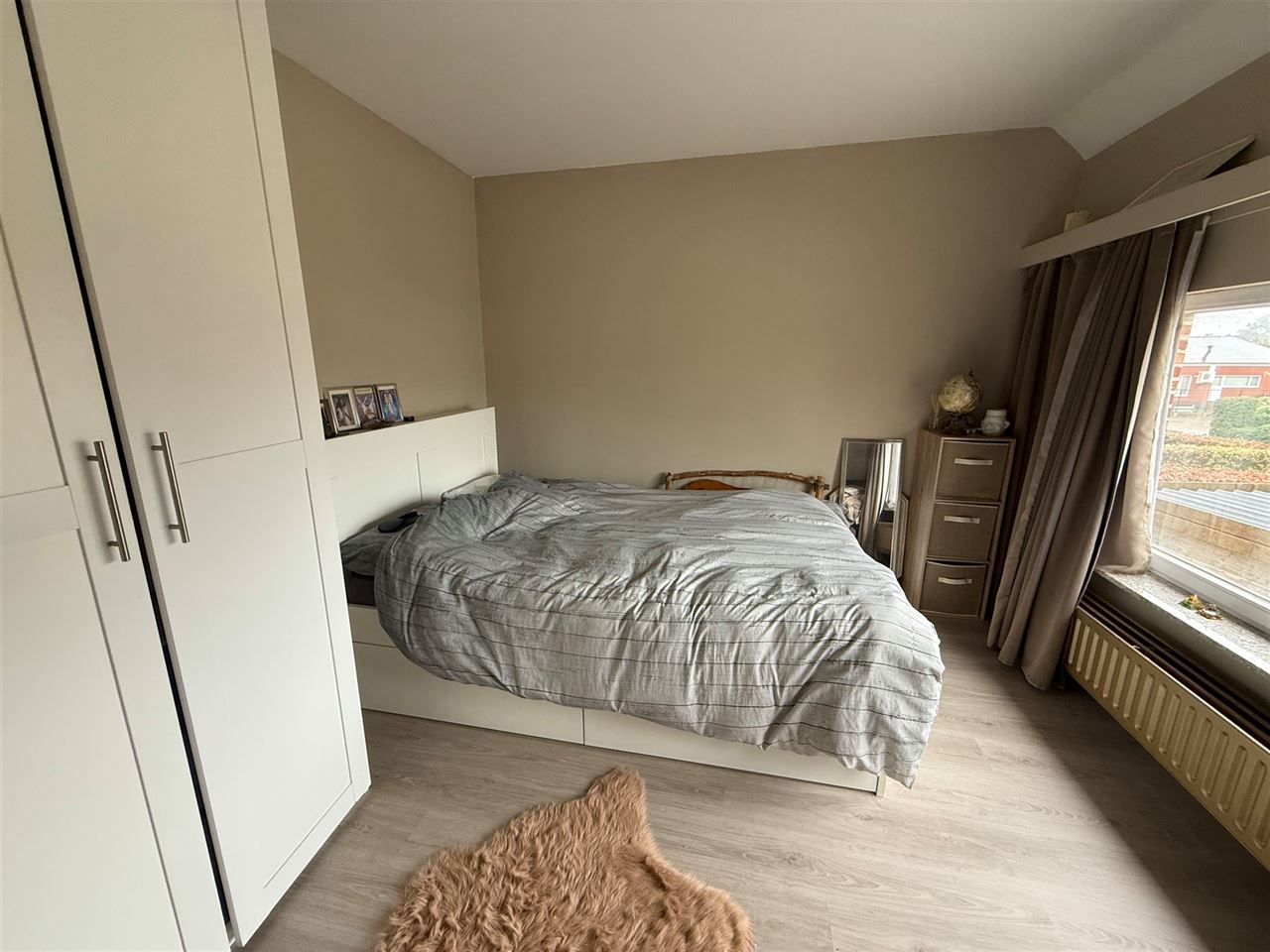 Appartement met 2 Slpks en tuin.