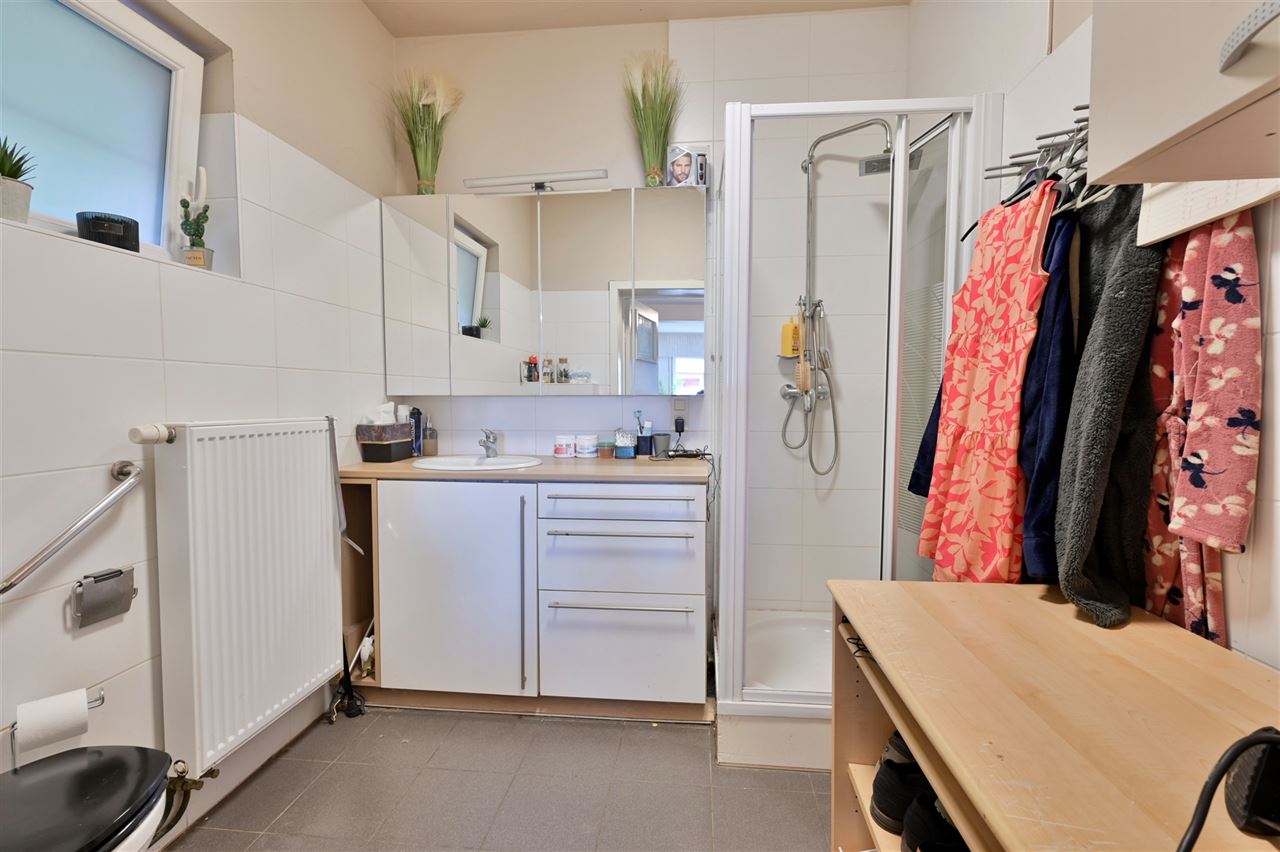 Veelzijdige woning met 5 slpks en bijgebouw van ca. 150 m²