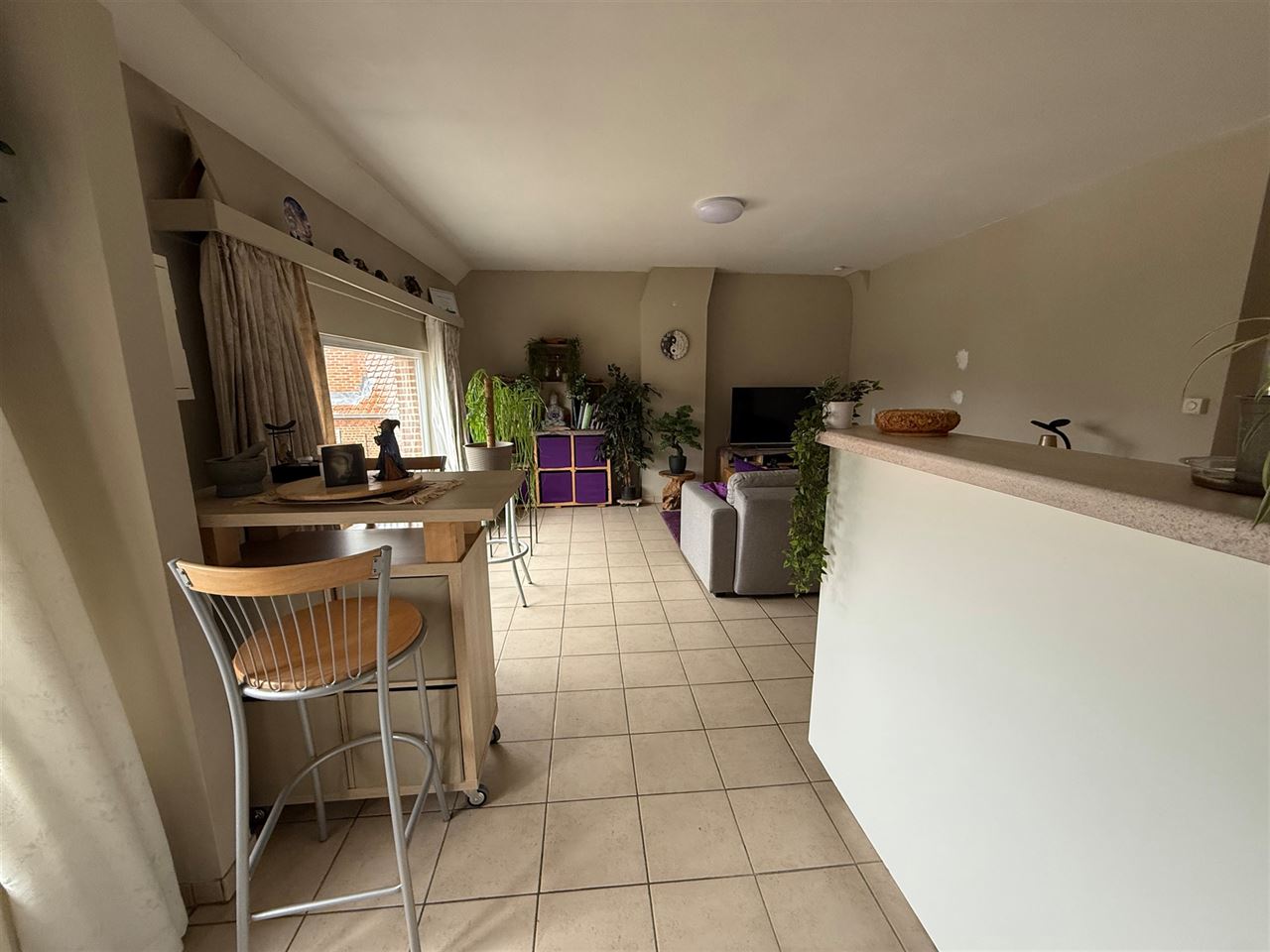Appartement met 2 Slpks en tuin.