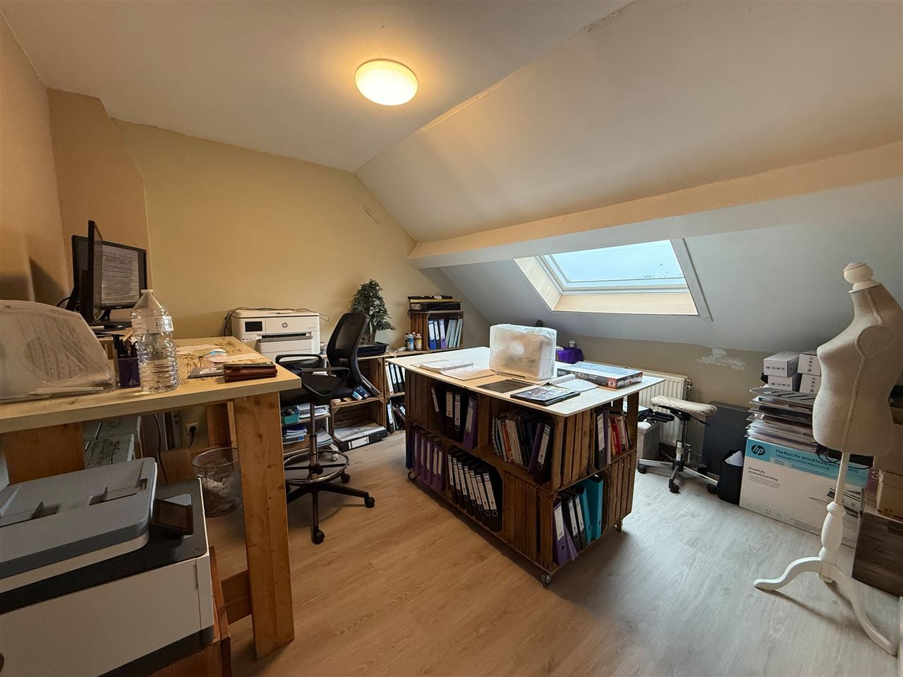 Appartement met 2 Slpks en tuin.