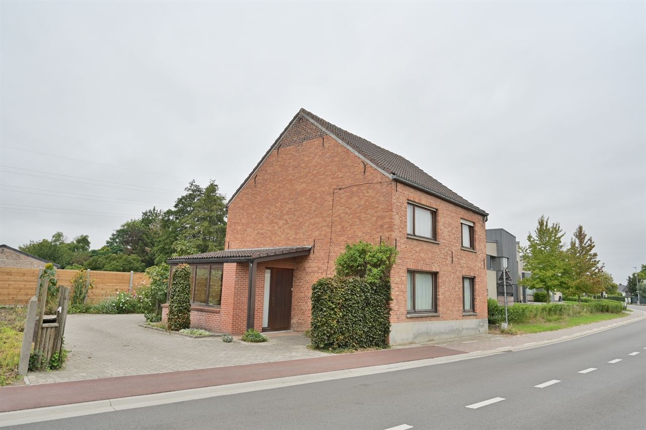 Karaktervolle woning met 4 slpks en prachtige tuin op een toplocatie