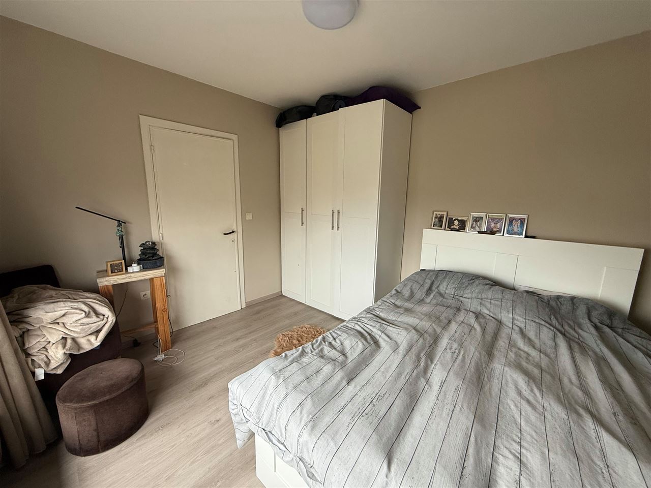 Appartement met 2 Slpks en tuin.