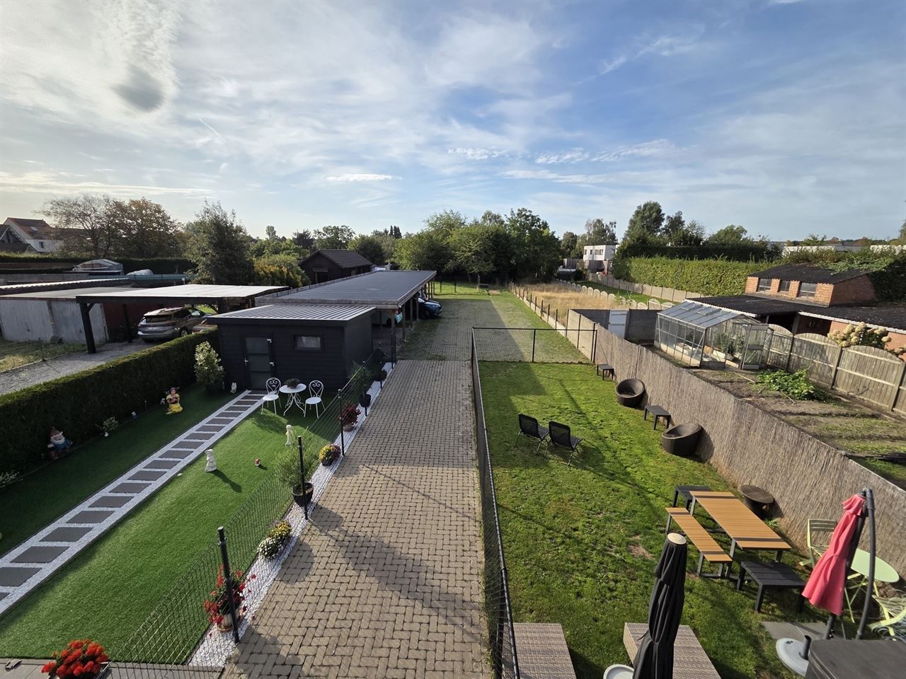 Instapklaar 2slpk- appartement met zuidgericht terras en carport in hartje Berlaar