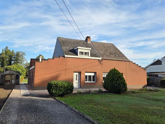 Toffe woning op ruim perceel van 10a05ca in Begijnendijk