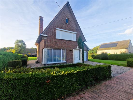 Zeer verzorgde en instapklare gezinswoning op een breed en mooi perceel in Heist-Goor
